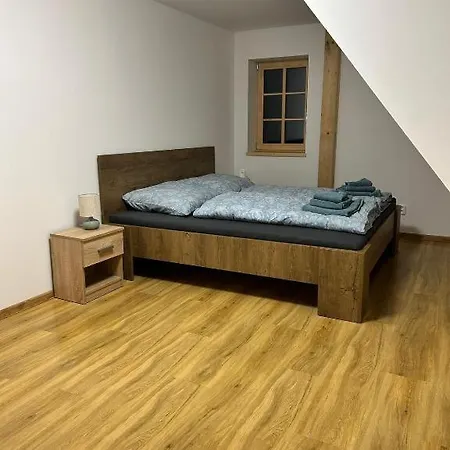 Apartament Prkenny Dul, Utulne S Kuchyni
